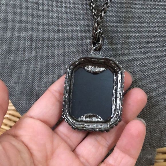 Large Iridescent Pendant Black Chain Necklace - Picture 3 of 4